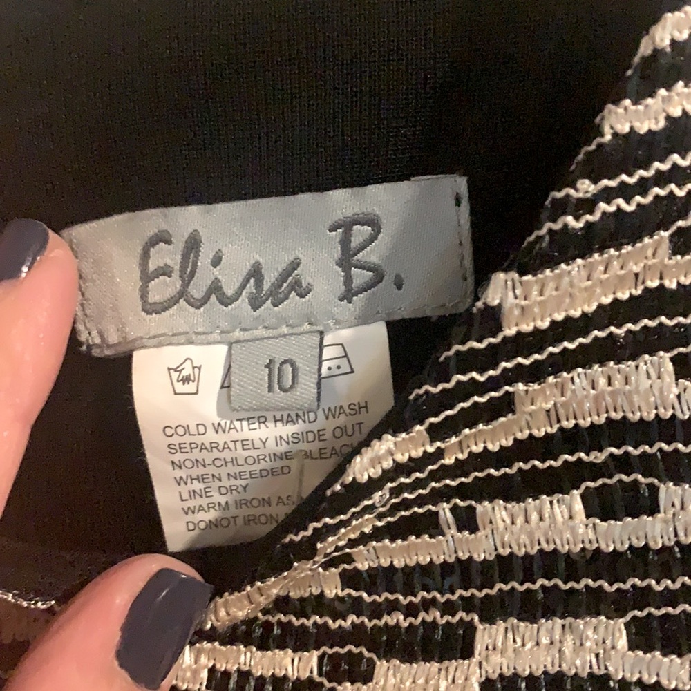Elisa B Stunning Girls Feather Dress (Like new) - Picture 3 of 7